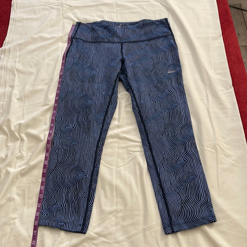 Nike Crop Leggings